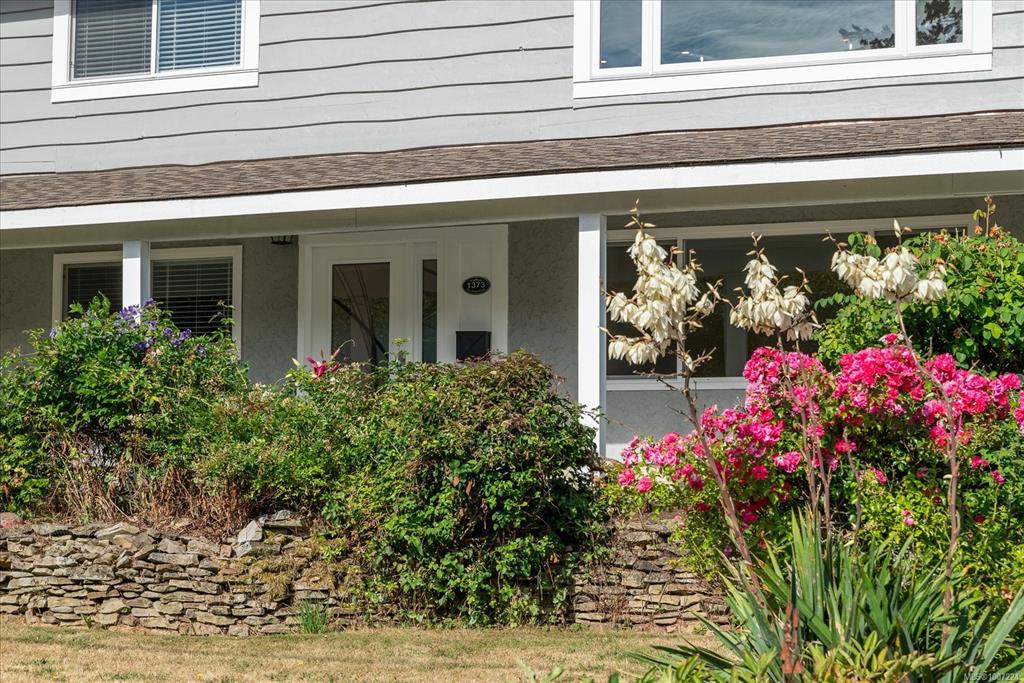 Third View of 1373 Fielding Rd, Nanaimo, BC, V9X 1K8