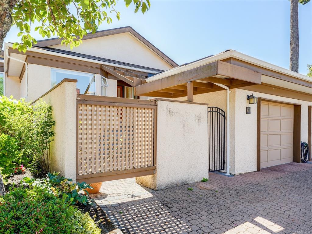 Third View of 901 Kentwood Lane, Falcon Ridge Estates, Saanich, BC, V8Y 2Y9