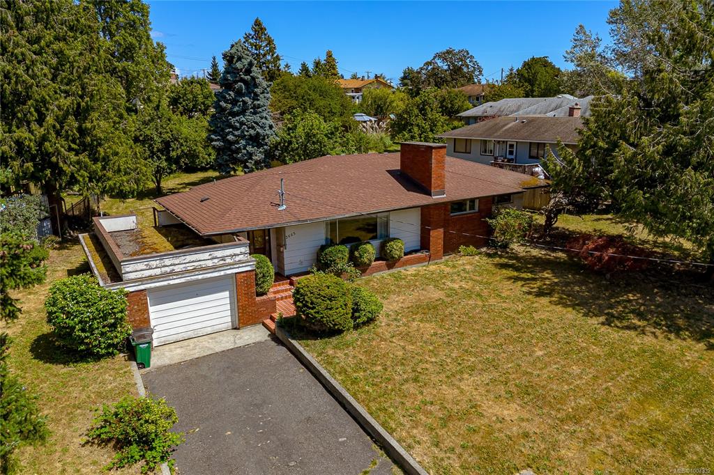Second View of 3665 Raymond St S, Saanich, BC, V8Z 4J9