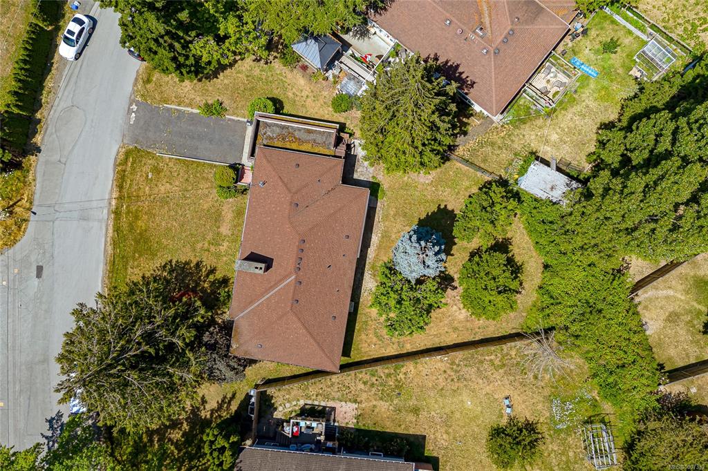 Third View of 3665 Raymond St S, Saanich, BC, V8Z 4J9