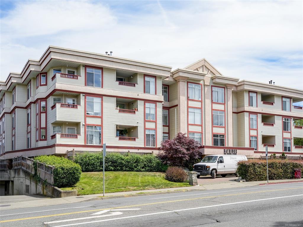 Third View of 2511 Quadra St, Victoria, BC, V8T 4E1