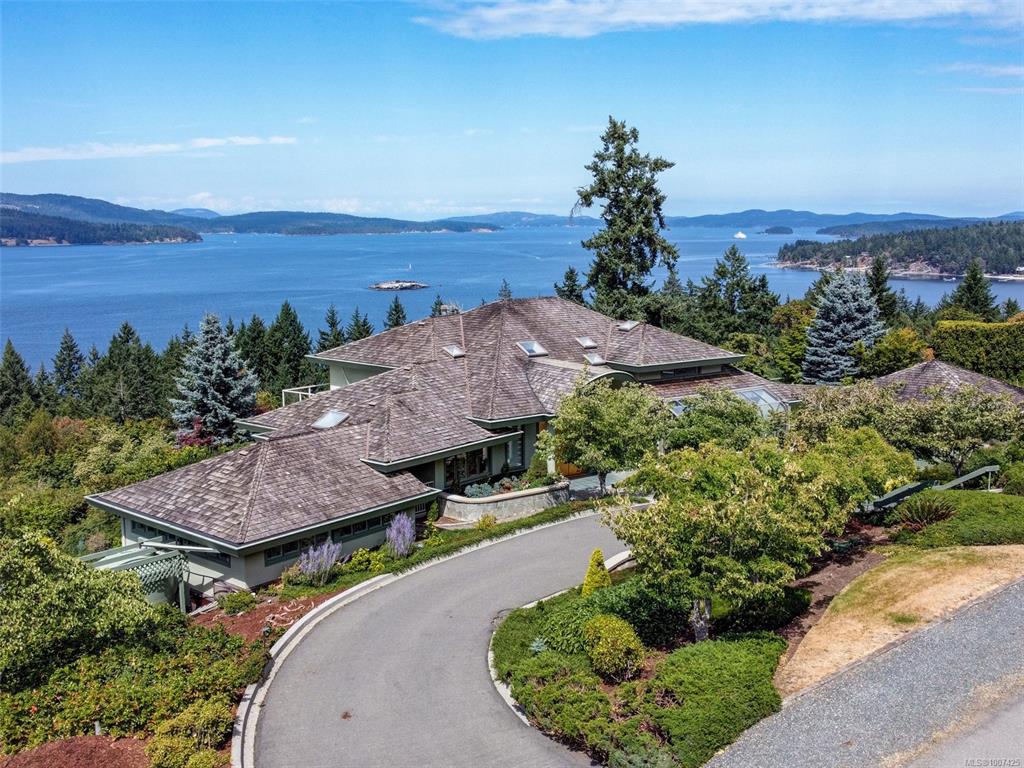 1360 Cloake Hill Rd, 1007425, BC,