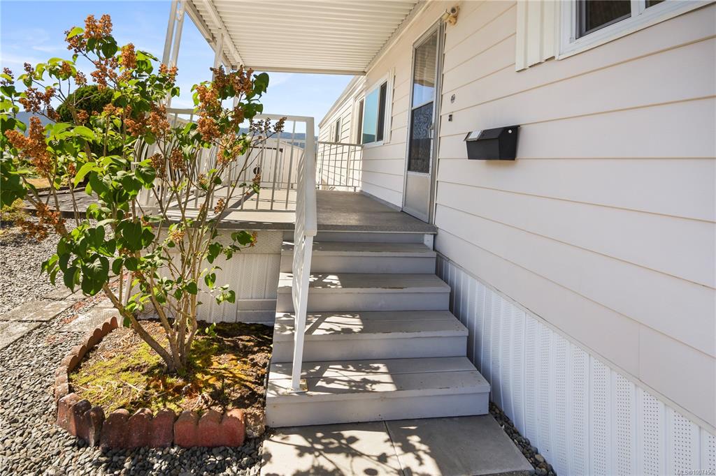 Fourth View of 6325 Metral Dr, Nanaimo, BC, V9T 6P9