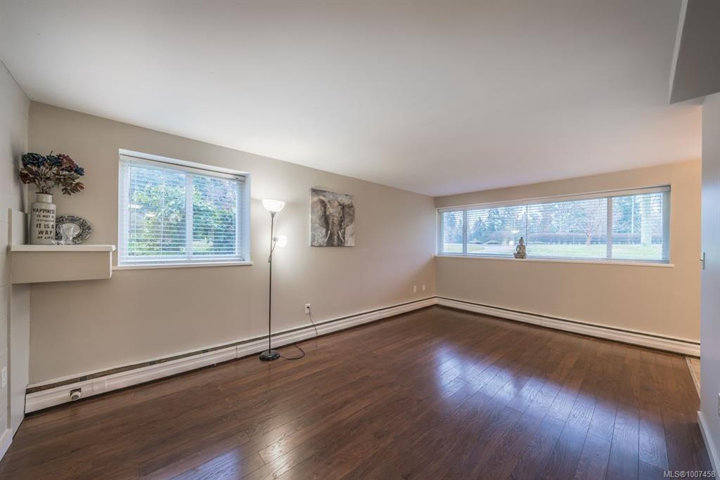 Third View of 1097 Bowen Rd, Nanaimo, BC, V9R 2A4