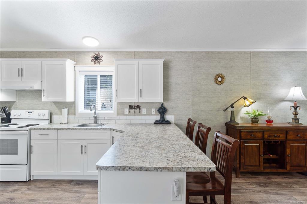 Fifth View of 25 Maki Rd, Nanaimo, BC, V9R 6N3