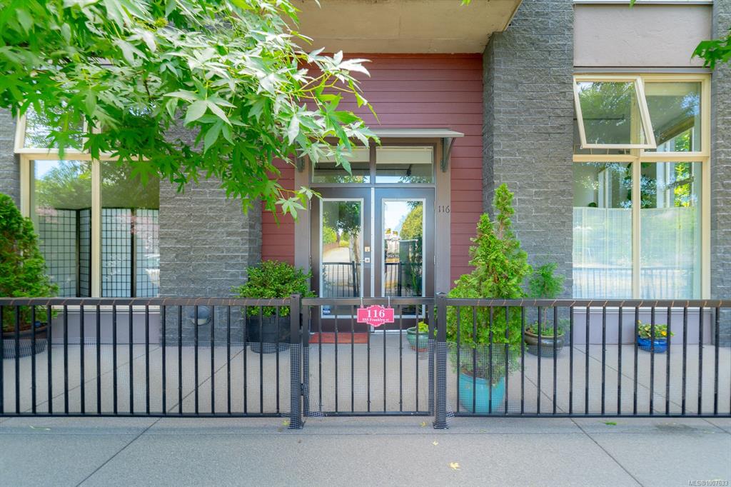 Third View of 555 Franklyn St, Vivo, Nanaimo, BC, V9R 2X9