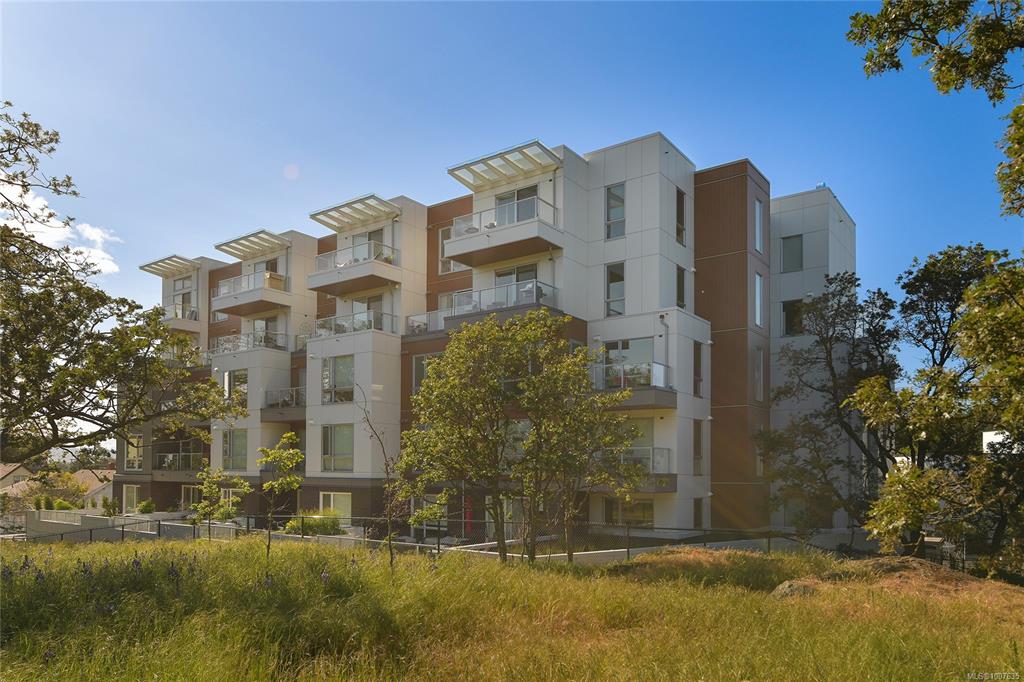 1301 Hillside Ave, 1007635, BC,
