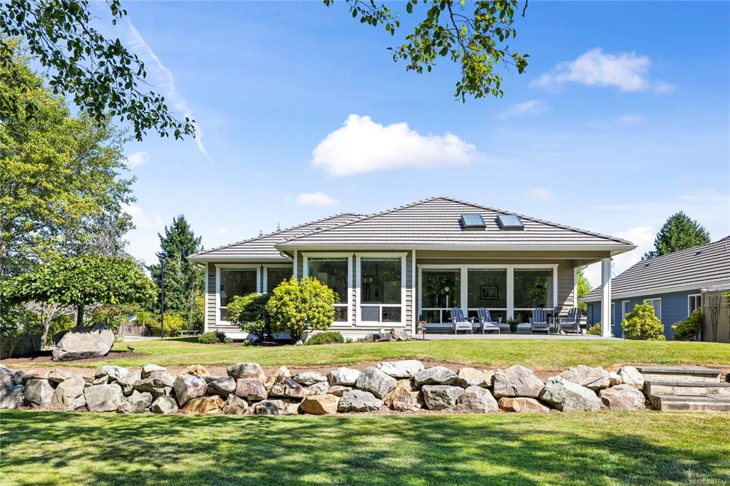 Second View of 636 Morningstar Dr, Parksville, BC, V9P 2W3