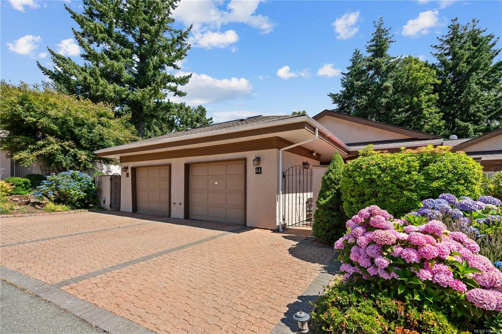 901 Kentwood Lane, 1007665, BC,