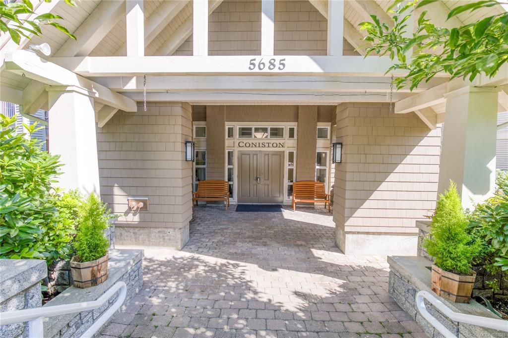 5685 Edgewater Lane, 1007689, BC,