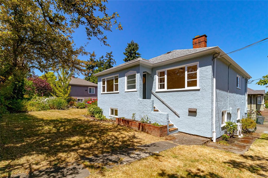 Second View of 600 Cowper St, Saanich, BC, V9A 2E7