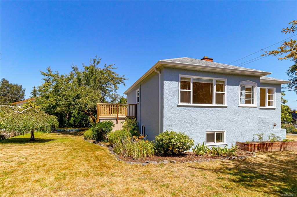 Fourth View of 600 Cowper St, Saanich, BC, V9A 2E7