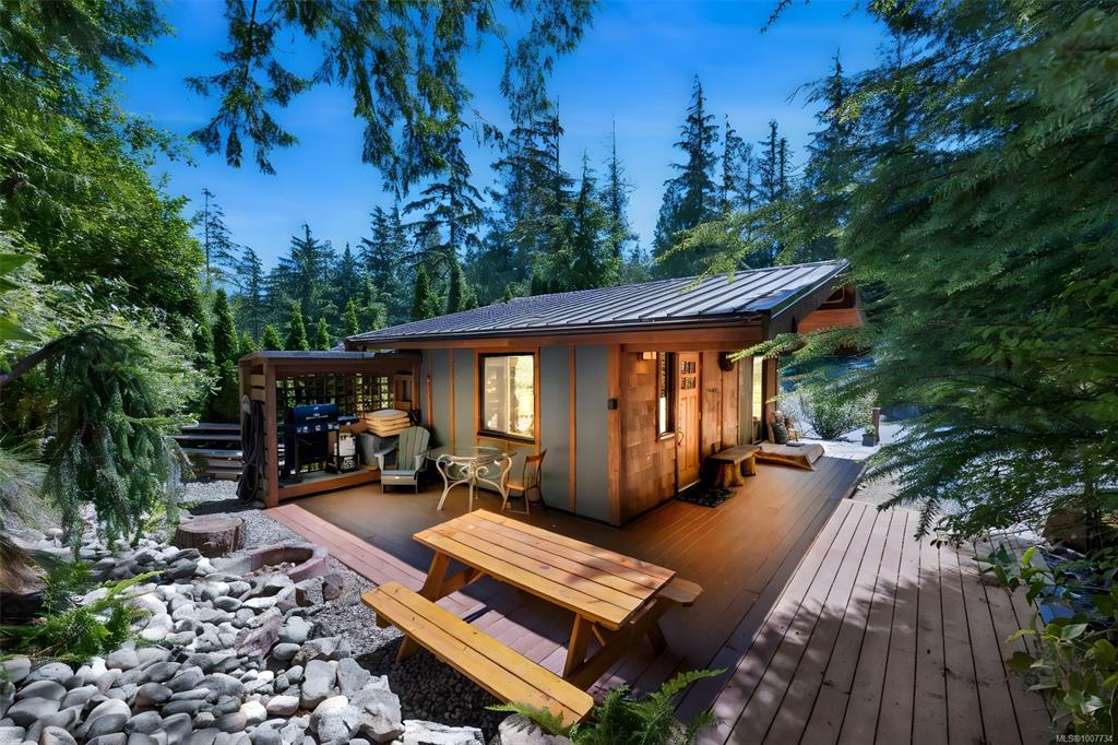 6574 Baird Rd, 1007734, BC,
