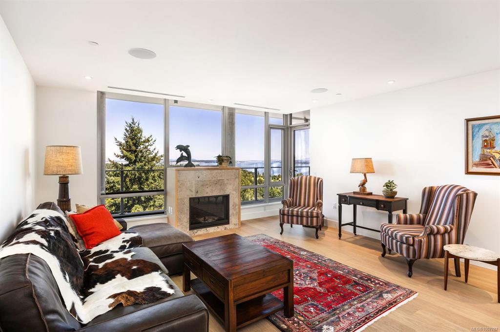 Fifth View of 5388 Hill Rise Terr, Saanich, BC, V8Y 3K3
