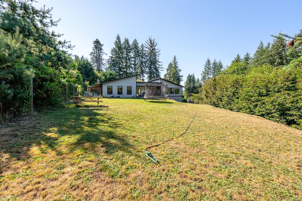 4698 Island Hwy, 1007805, BC,