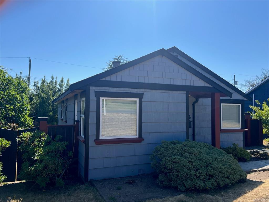 Third View of 474 Wakesiah Ave, Nanaimo, BC, V9R 3K9