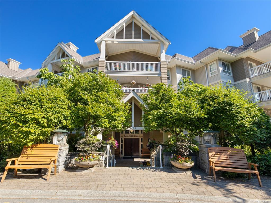 5685 Edgewater Lane, 1007826, BC,