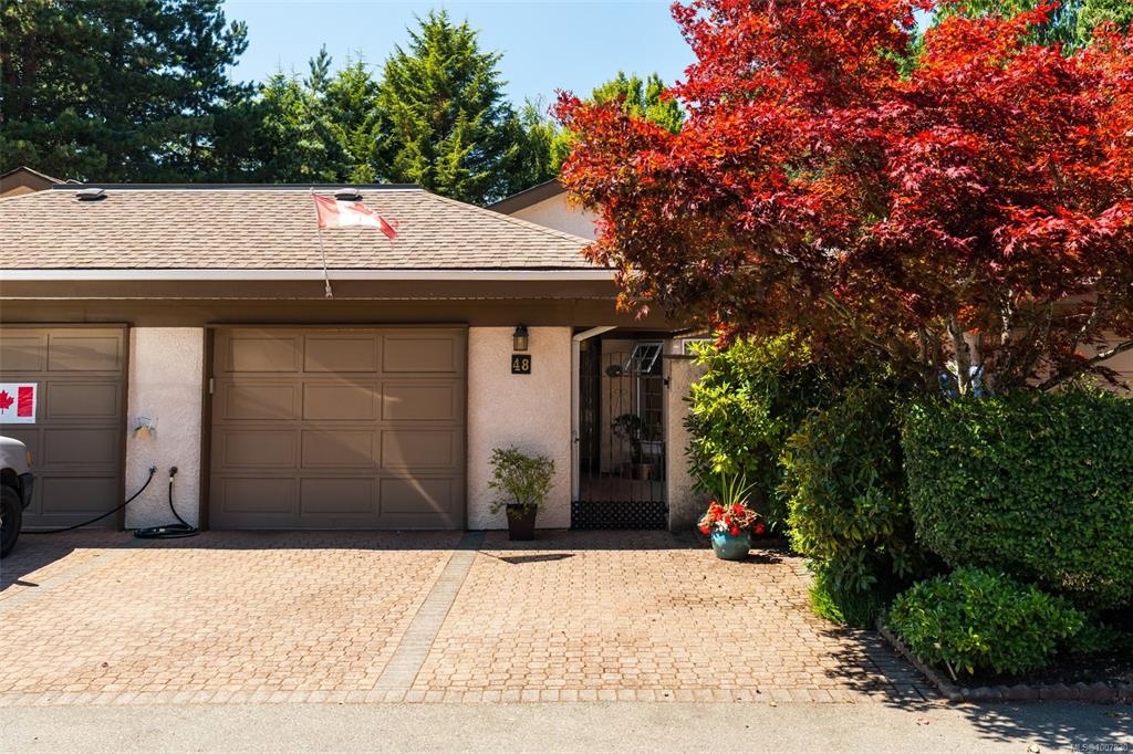 Fourth View of 901 Kentwood Lane, Falcon Ridge Estates, Saanich, BC, V8Y 2Y9