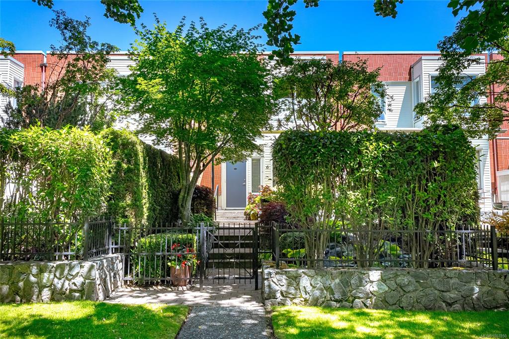 Second View of 370 Waterfront Cres, Selkirk Waterfront, Victoria, BC, V8T 5K3