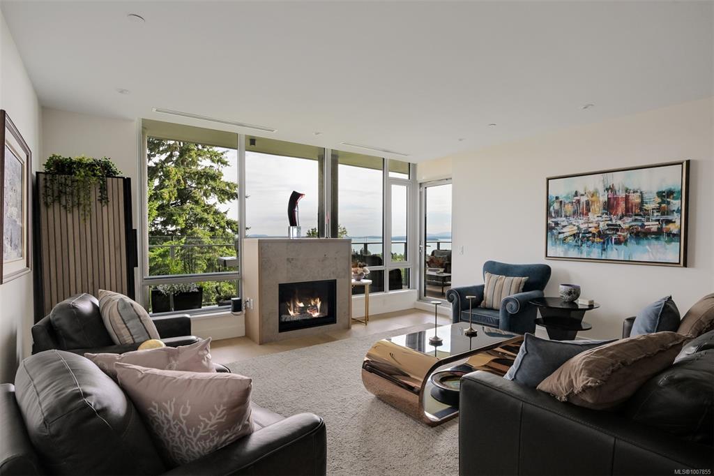 Fourth View of 5388 Hill Rise Terr, Saanich, BC, V8Y 3K2
