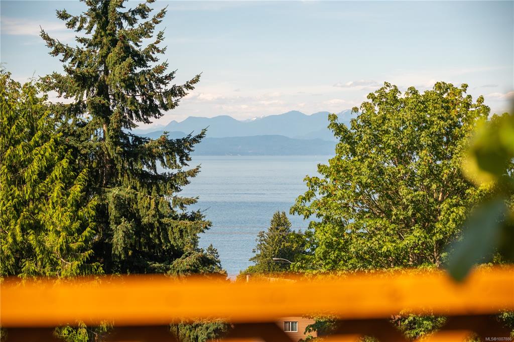 Third View of 5530 Norton Rd, Nanaimo, BC, V9T 6S2