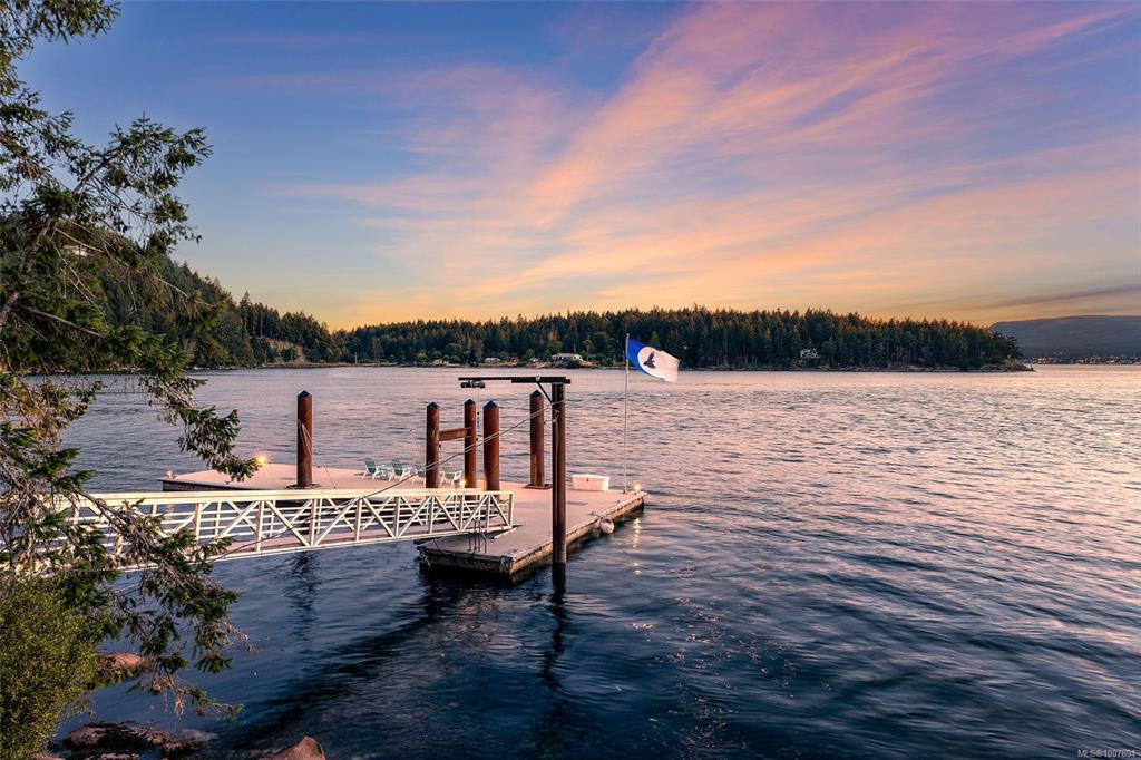 677 Taylor Bay Rd, 1007894, BC,