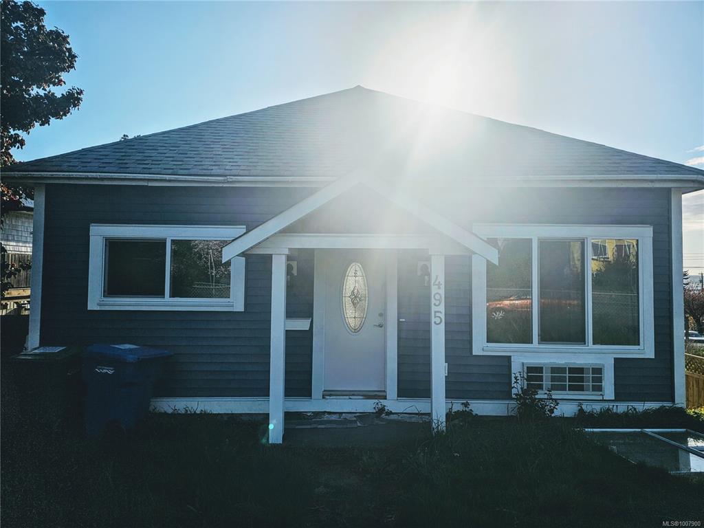 Second View of 495 Nicol St, Nanaimo, BC, V9R 4T5