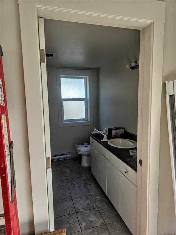 Fifth View of 495 Nicol St, Nanaimo, BC, V9R 4T5
