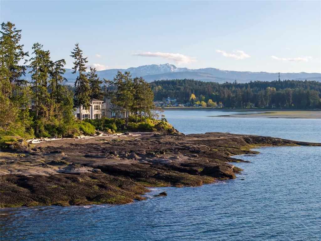 1341 Madrona Dr, 1007902, BC,
