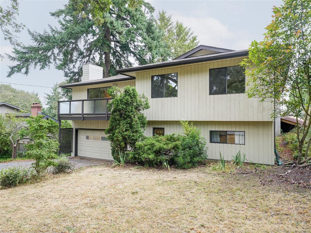 Second View of 4125 Cedar Hill Rd, Saanich, BC, V8N 3C2