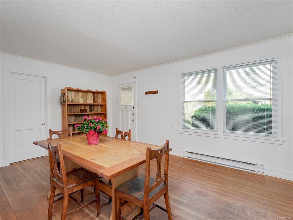 Fourth View of 927 Dunsmuir Rd, Esquimalt, BC, V9A 5C4