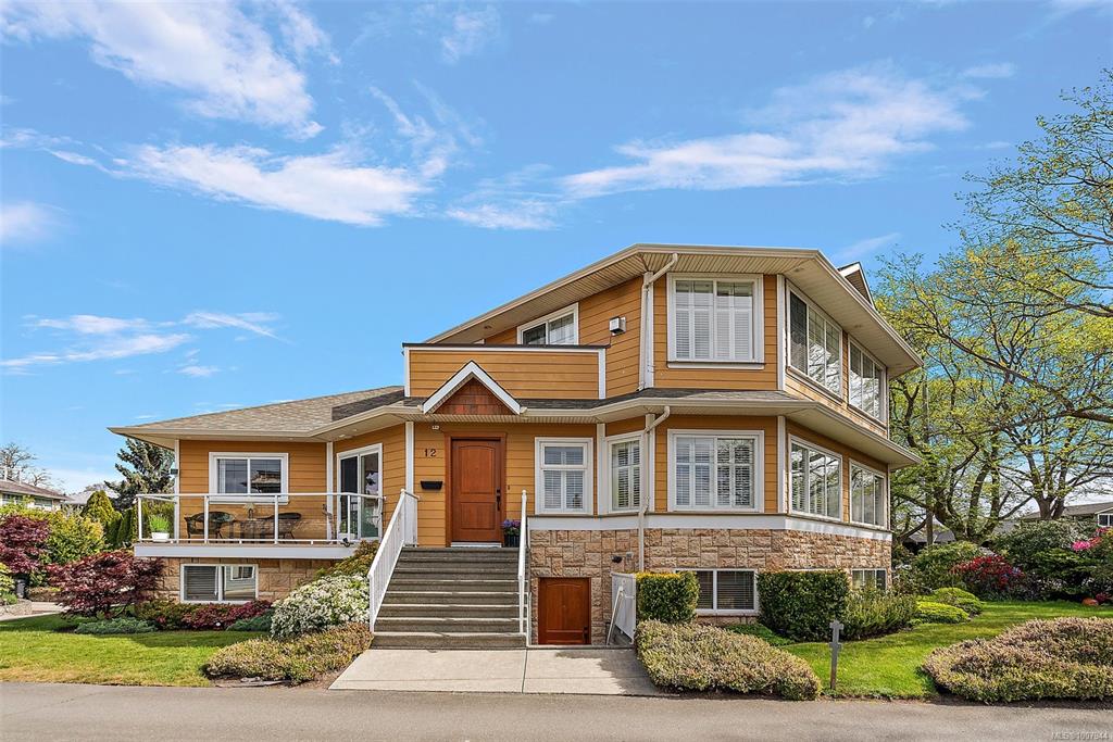 12 Pilot St, 1007944, BC,