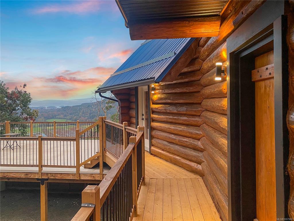 8030 Trans Canada Hwy, 1007960, BC,