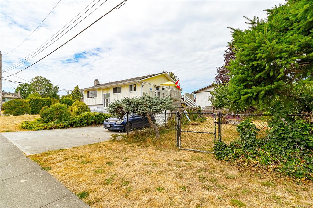 Third View of 2186 Eastleigh Way, Sidney, BC, V8L 1T1