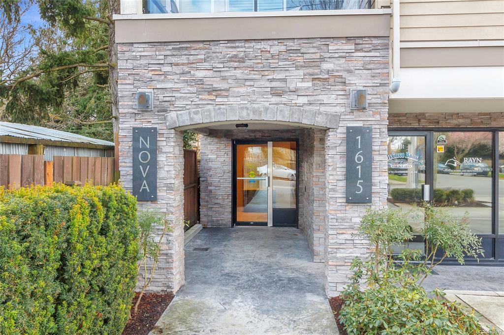 1615 Bay St, 1007972, BC,