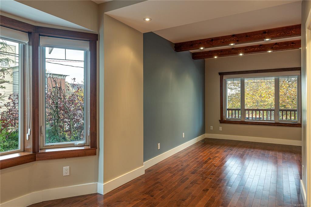Third View of 351 Wesley St, Nanaimo, BC, V9R 2T5