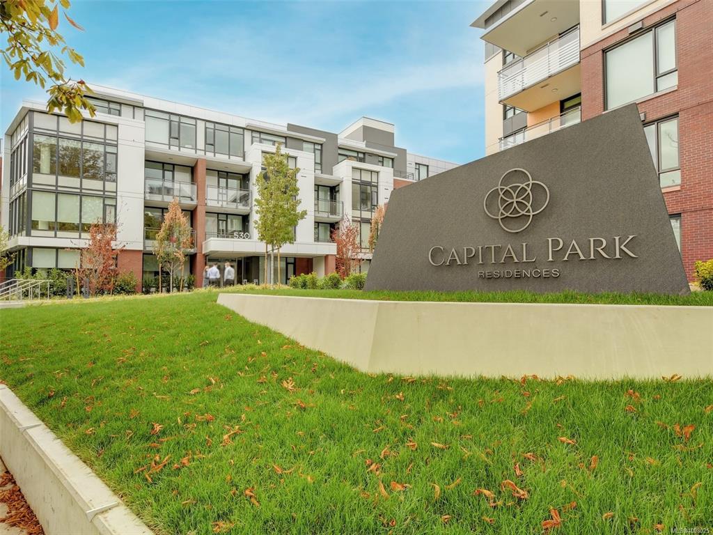 530 Michigan St, 1008025, BC,