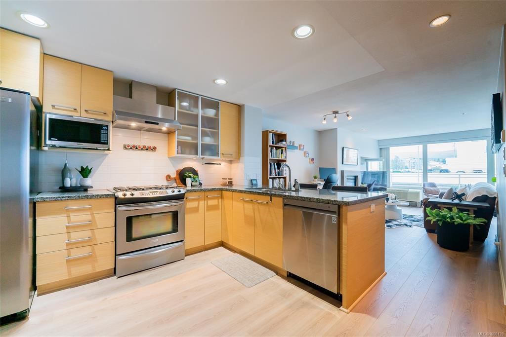38 Front St, 1008139, BC,