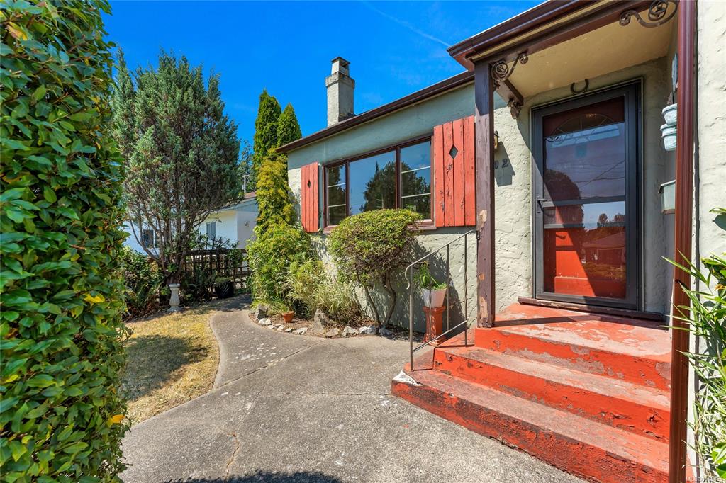 Third View of 902 Forshaw Rd, Esquimalt, BC, V9A 6L9
