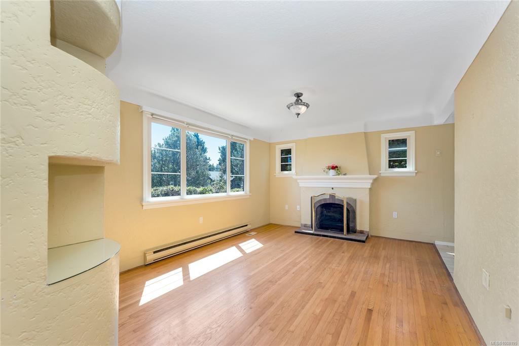 Fifth View of 902 Forshaw Rd, Esquimalt, BC, V9A 6L9