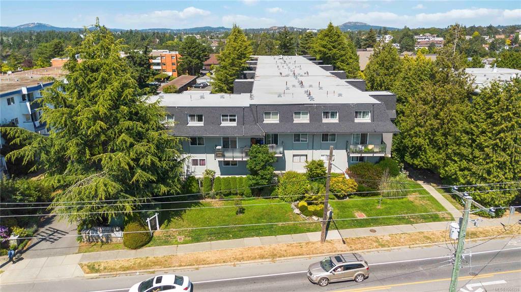 840 Craigflower Rd, 1008228, BC,
