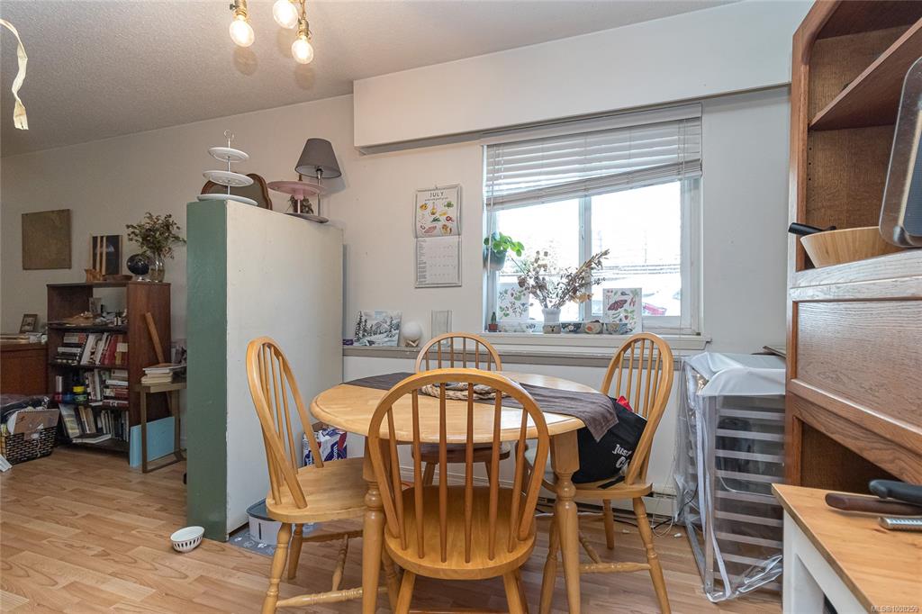 Fifth View of 1122 Hilda St, Victoria, BC, V8V 2Z4