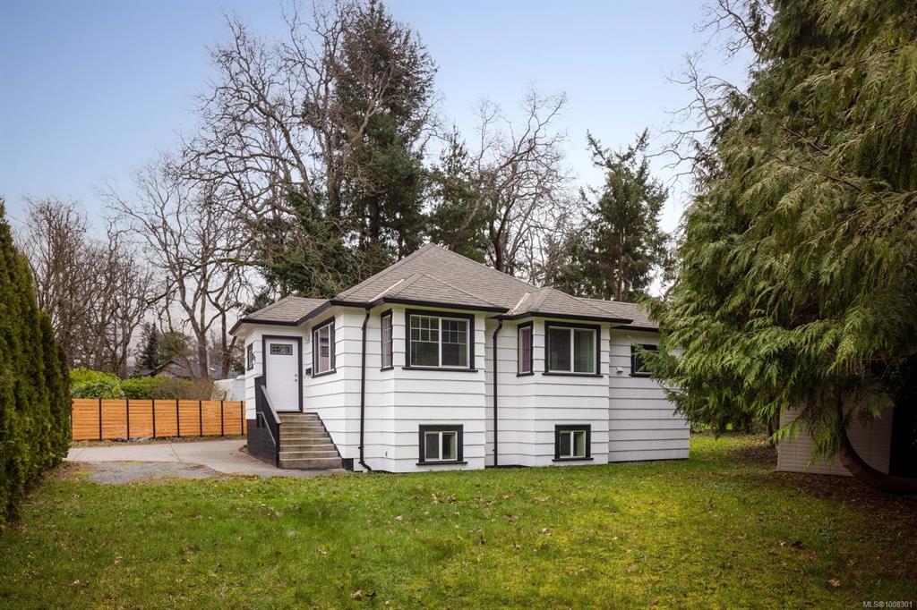 3918 Cedar Hill Cross Rd, 1008301, BC,