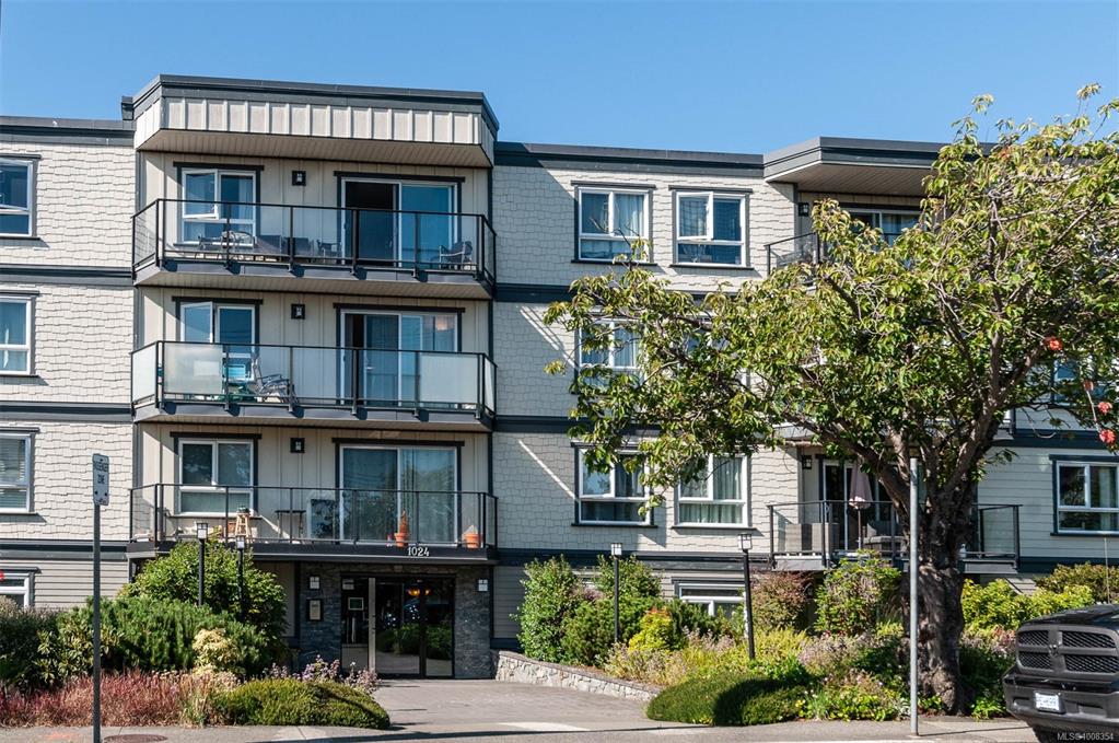 1024 Fairfield Rd, 1008354, BC,