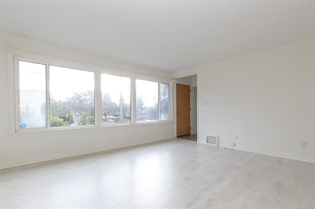 Fifth View of 848 Reed St, Victoria, BC, V8X 2P2