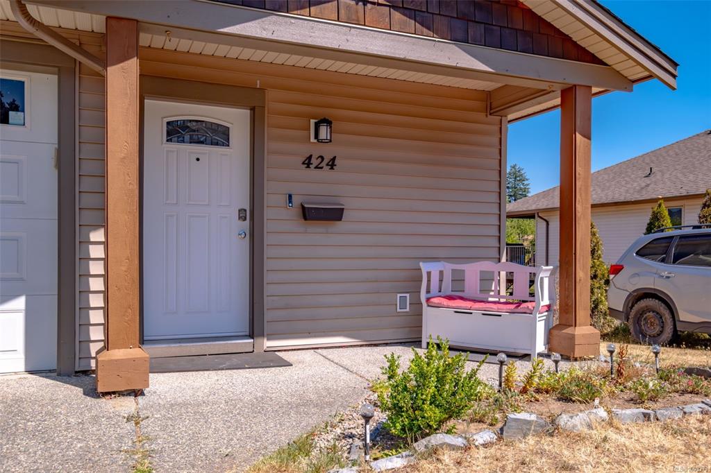 Fourth View of 424 Alpen Way, Nanaimo, BC, V9R 0B9