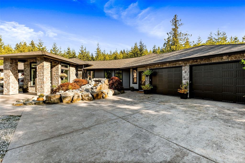 Fifth View of 2605 Timber Ridge Rd, Shawnigan Lake, BC, V0R 2W1