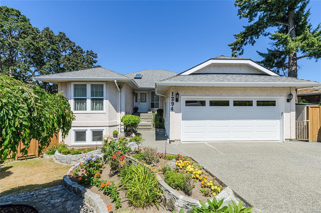Second View of 1294 Carmichael Crt, Saanich, BC, V8Z 7B9