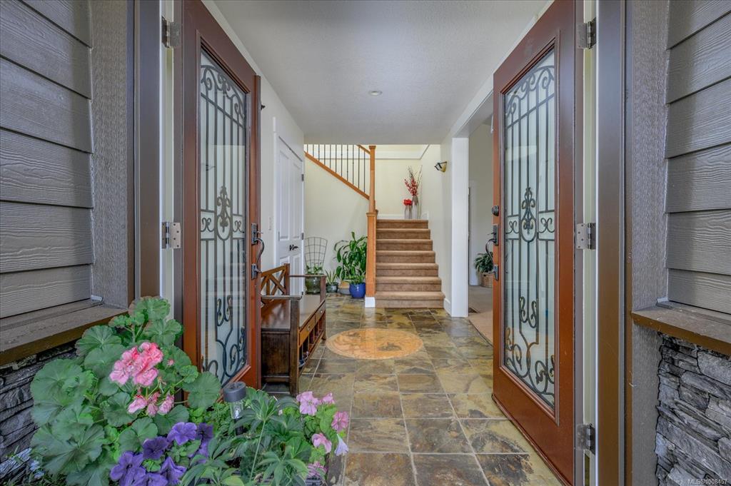 Fourth View of 213 Shiloh Dr, Nanaimo, BC, V9R 7C8