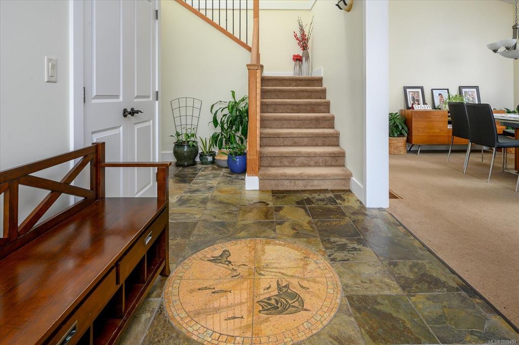 Fifth View of 213 Shiloh Dr, Nanaimo, BC, V9R 7C8
